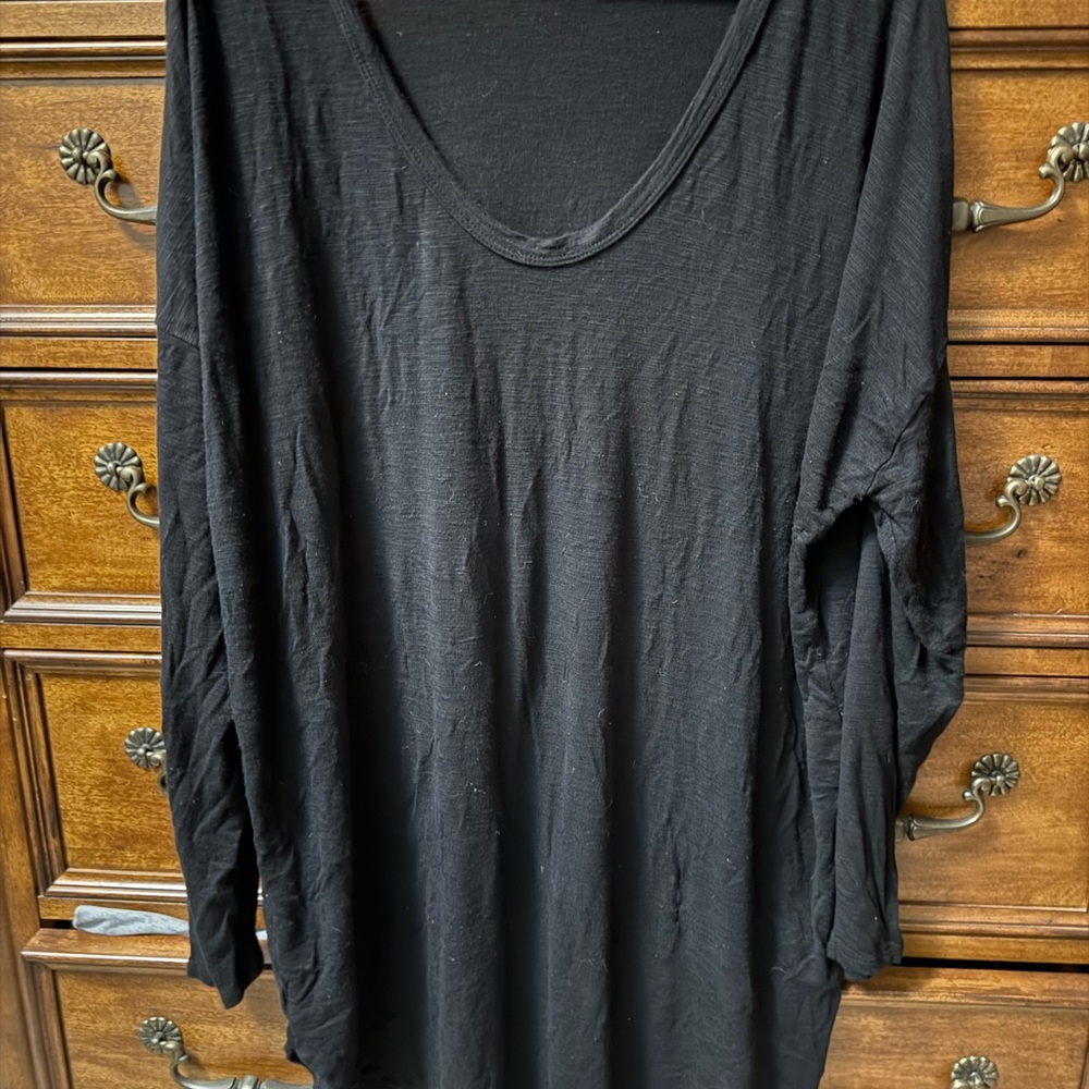Old Navy Black Long Sleeve Scoop Neck Tunic